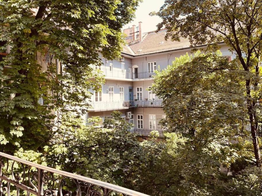 Chestnut Home - A Charming And Warm Feel Place Budapest Exteriör bild